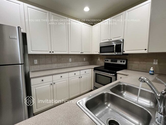 Foto del edificio - 4309 Savannah Bay Pl