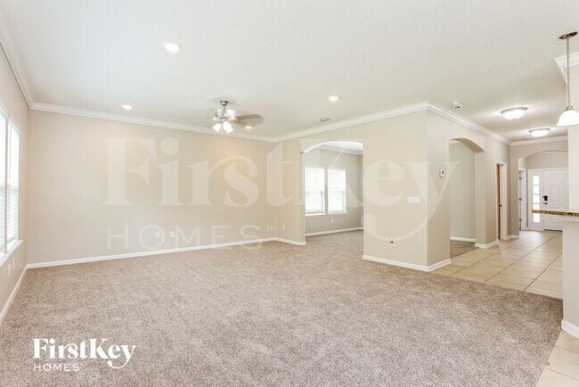 Foto del edificio - 15793 Rachel Creek Dr