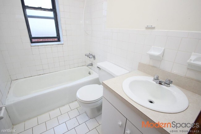 Foto del edificio - 3244 31st St