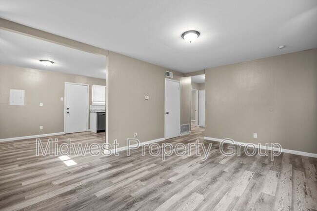 Foto del edificio - 5 Boles Ave