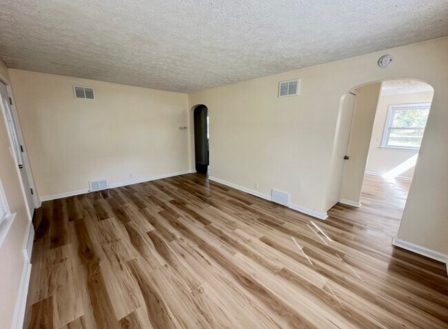 Foto del edificio - 3035 33rd St NE