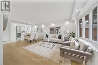 Building Photo - 1341 Park Rd S