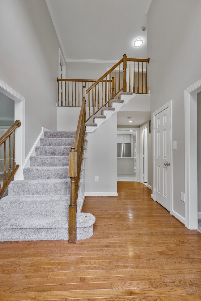 Building Photo - 4287 Exeter Dr