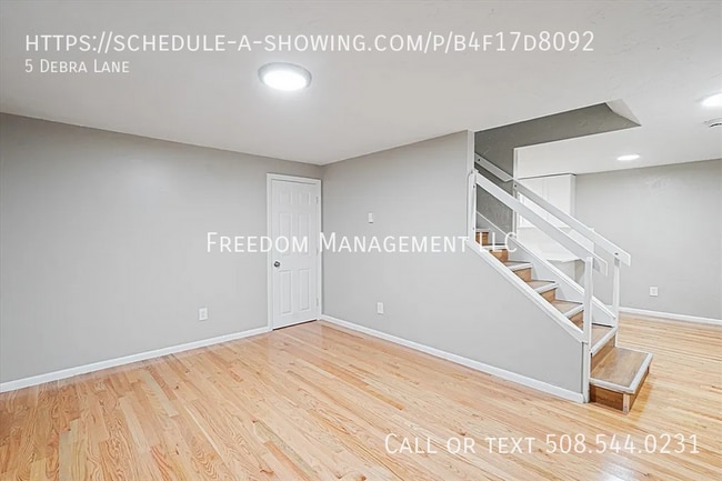 Foto del edificio - 5 Debra Ln