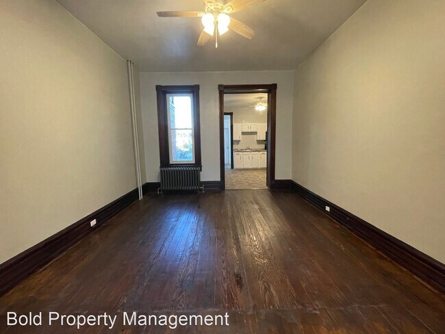 Building Photo - 4 br, 1 bath House - 226 S 4th St.