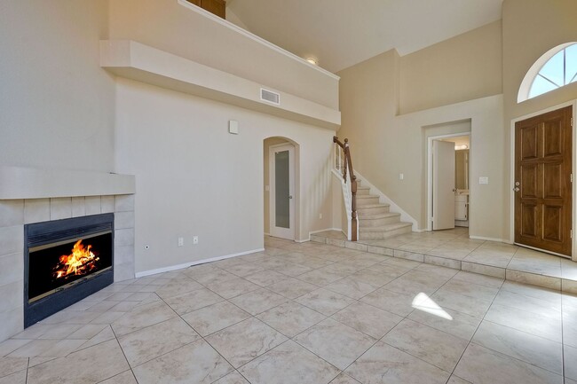 Building Photo - 3Bed/2Bath in Rancho Del Oro~ Ave Sevilla