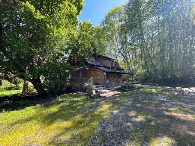 Building Photo - 7442 Old Brook Lane