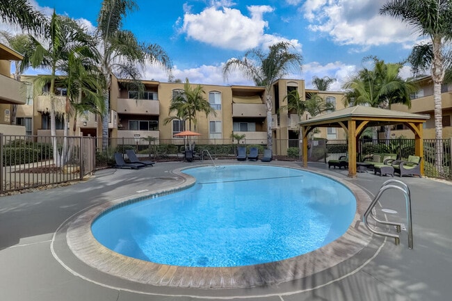 Building Photo - Dorchester "Get up to $2625 OFF!*