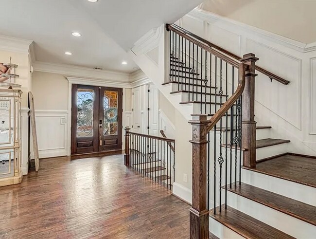 Foto del edificio - 5869 Chickasaw Ln