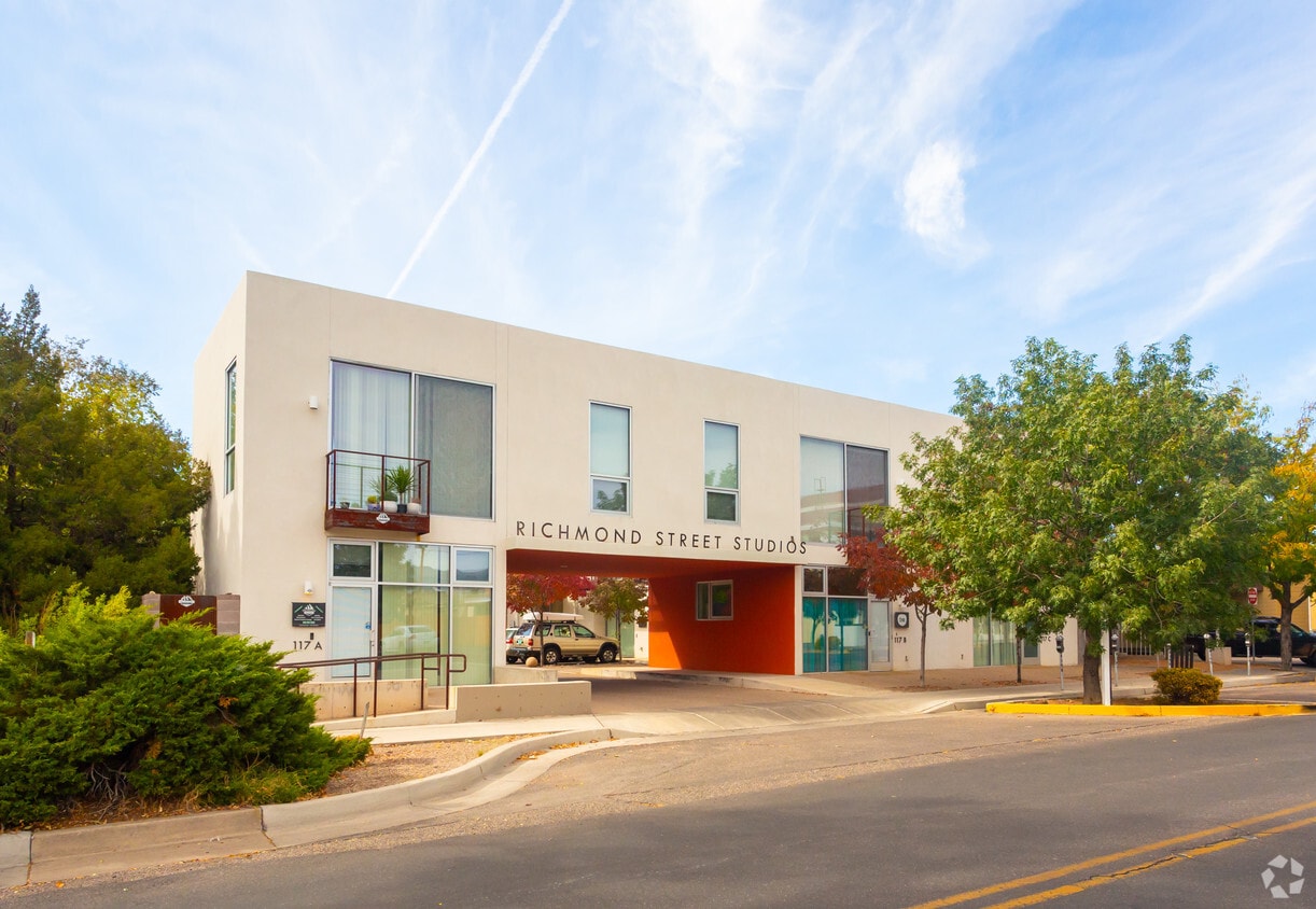 Primary Photo - Richmond Studios