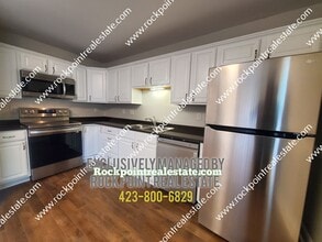 Building Photo - 1130 Maple Tree Ln