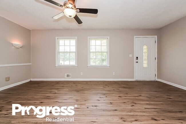 Building Photo - 145 Sharon Dr