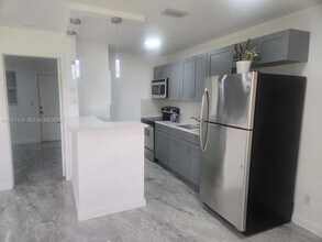 Building Photo - 5120 NE 18th Ave