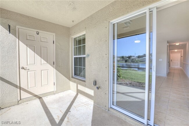 Building Photo - 9093 Gervais Cir