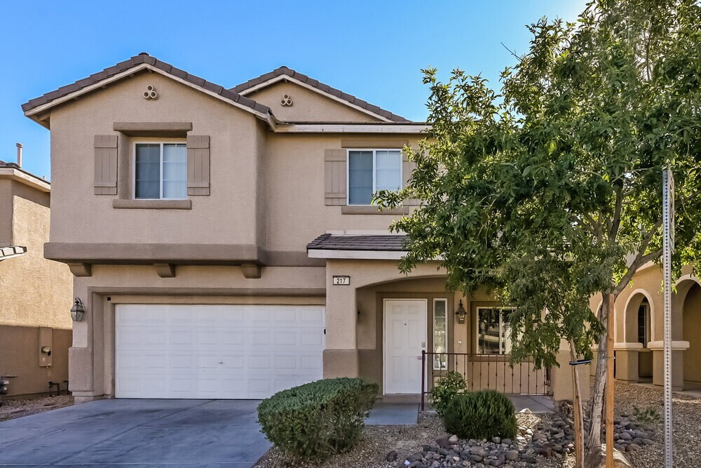 Foto principal - 217 Gemstone Hill Ave