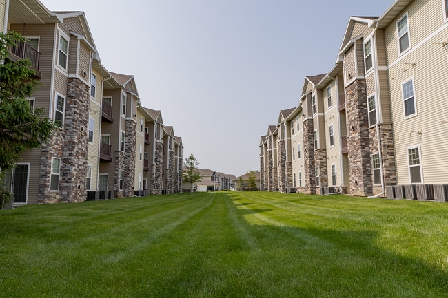 Building Photo - Providence Pointe