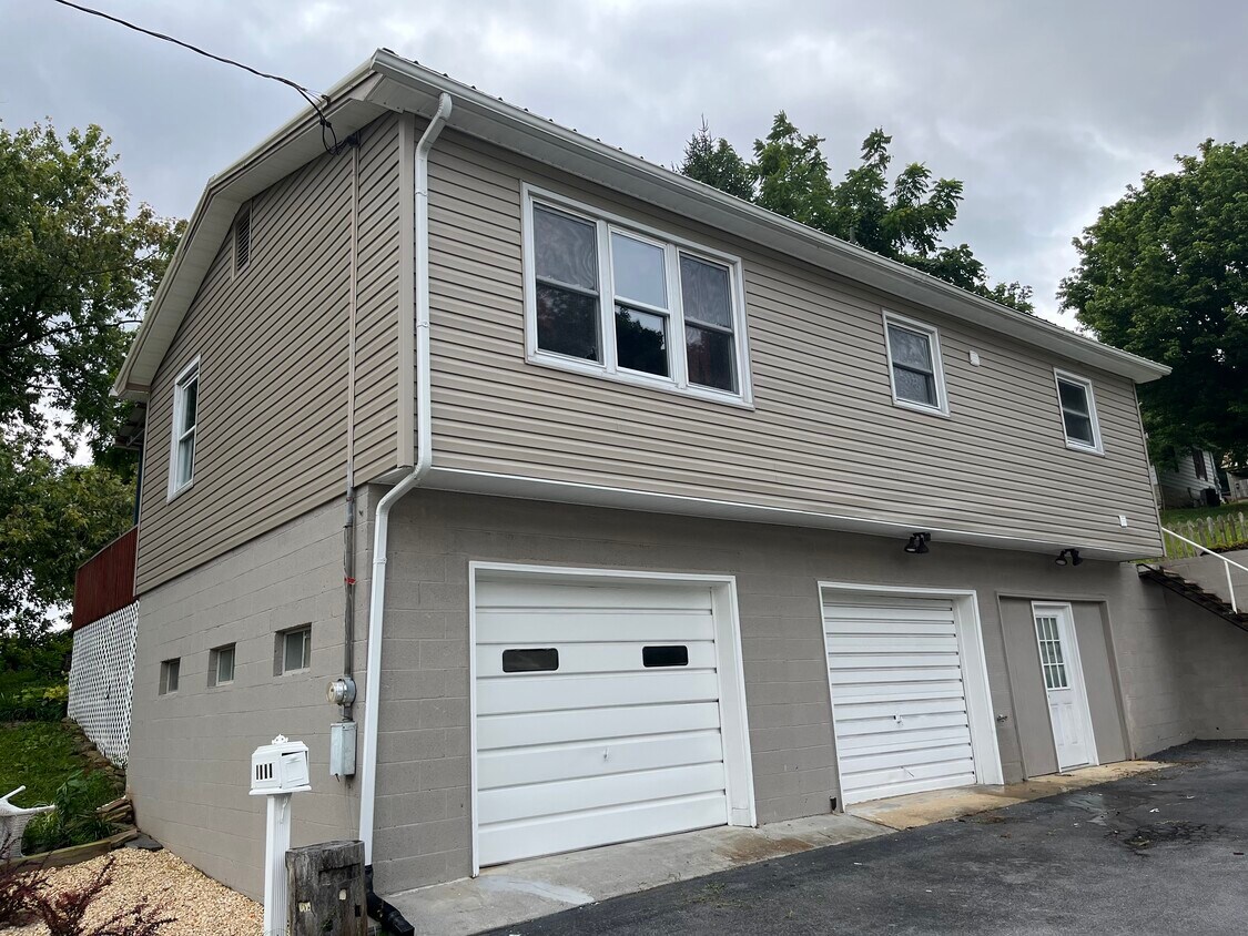 Foto principal - 1699 Indian Ridge Rd