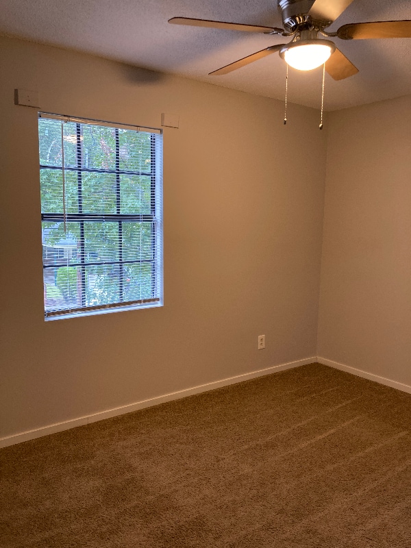 Building Photo - 2203 Jurgensen St