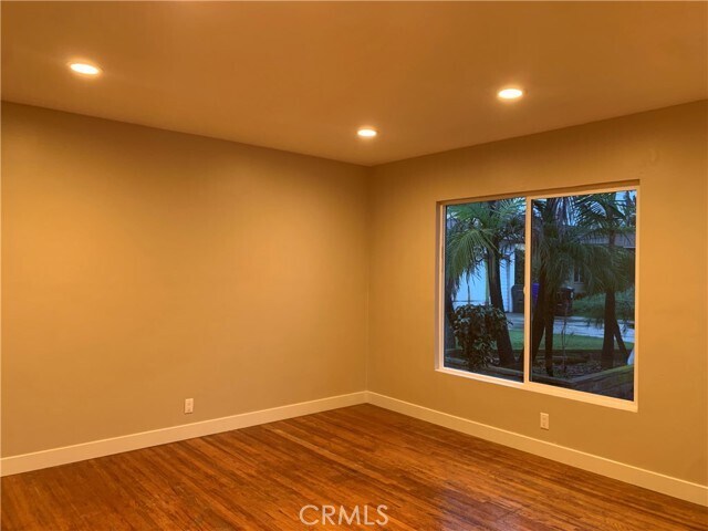 Foto del edificio - 8732 Duarte Rd