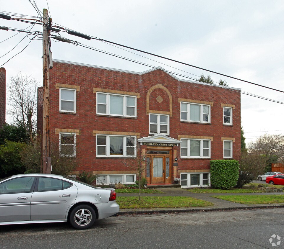 Primary Photo - Woodlawn Crest Apartments