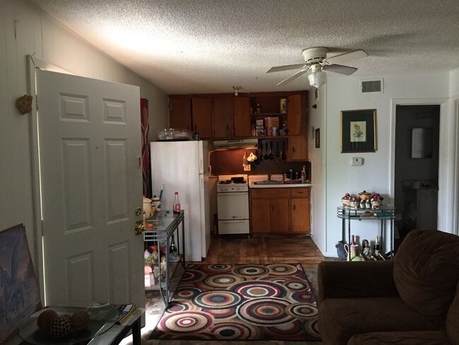 Foto del edificio - 2601 S Laurel St