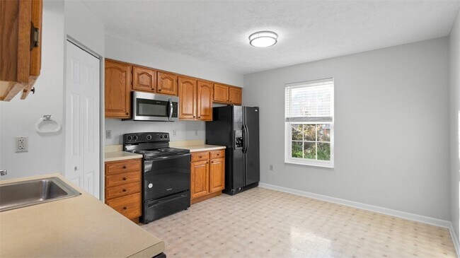 Building Photo - 602 Cassandra Dr