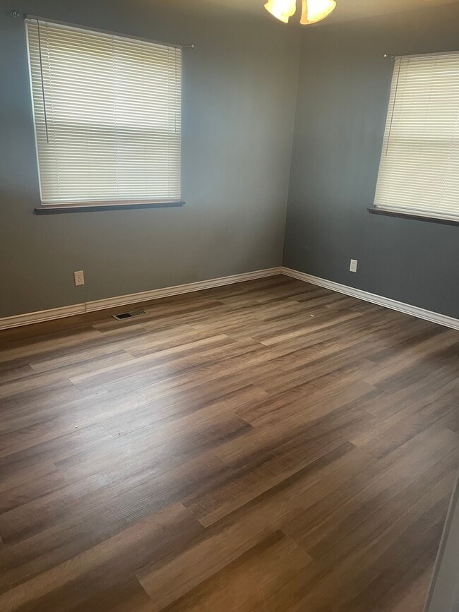 Foto del edificio - 2718 W 59th St