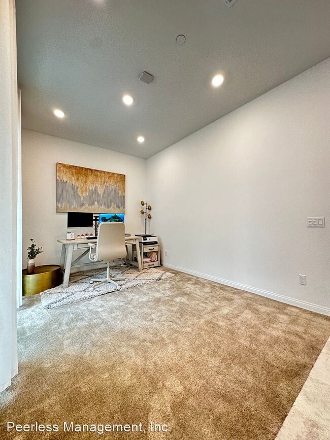 Building Photo - 3 br, 2.5 bath House - 1832 Liquid Ln