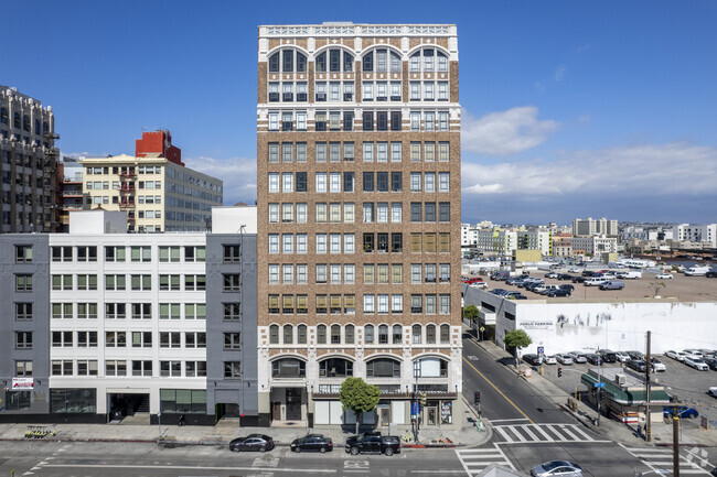315 E 8th St - Textile Building Lofts