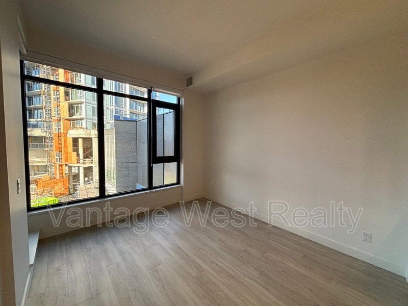 Primary Photo - 3699-3699 Capozzi Rd