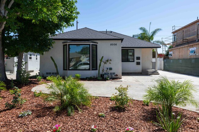 Building Photo - 8006 Glider Ave