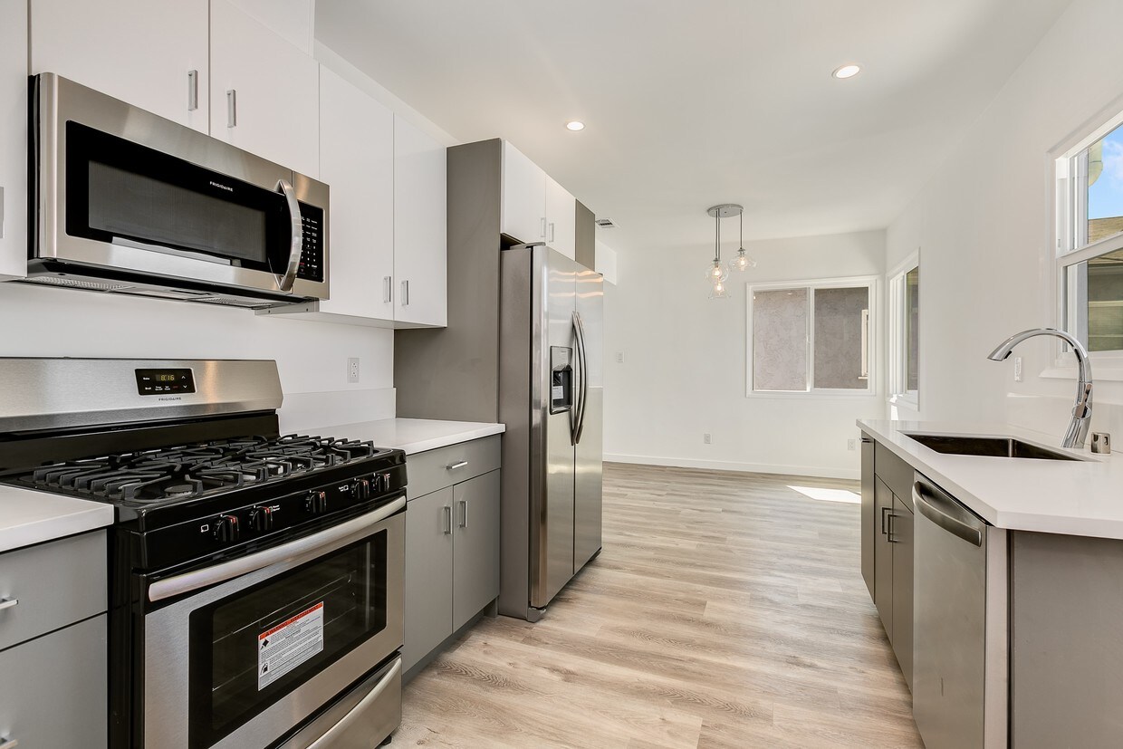 Foto principal - 2077 Pine Ave