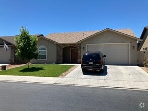 Building Photo - 439 Donogal Dr