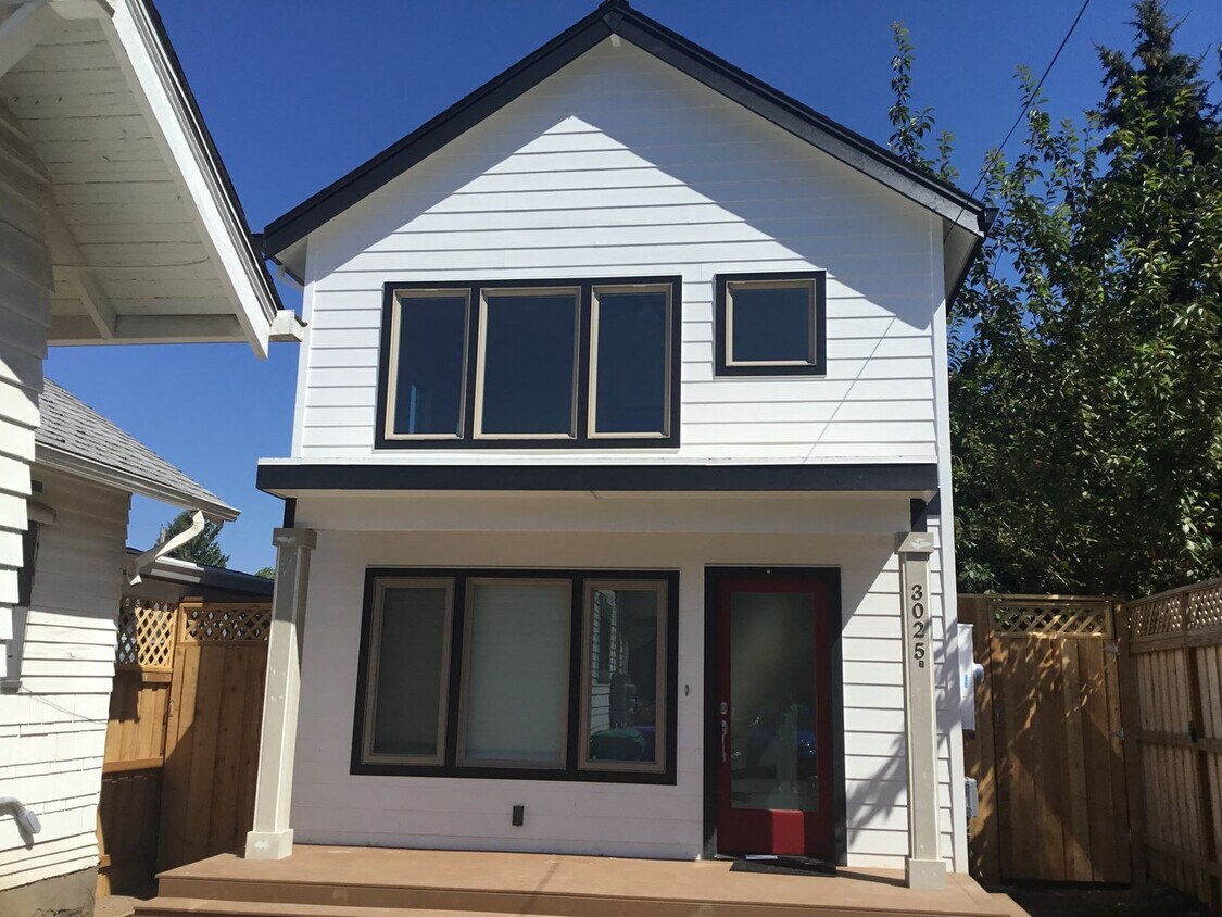 Foto principal - Custom Kenton Townhouse (Short Term)