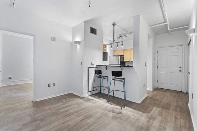 Building Photo - 444 17th St