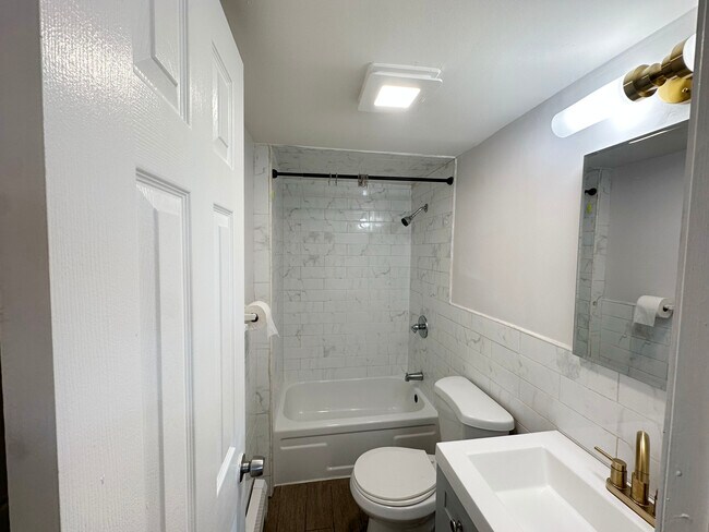 Foto del edificio - 16 Delaware Ave