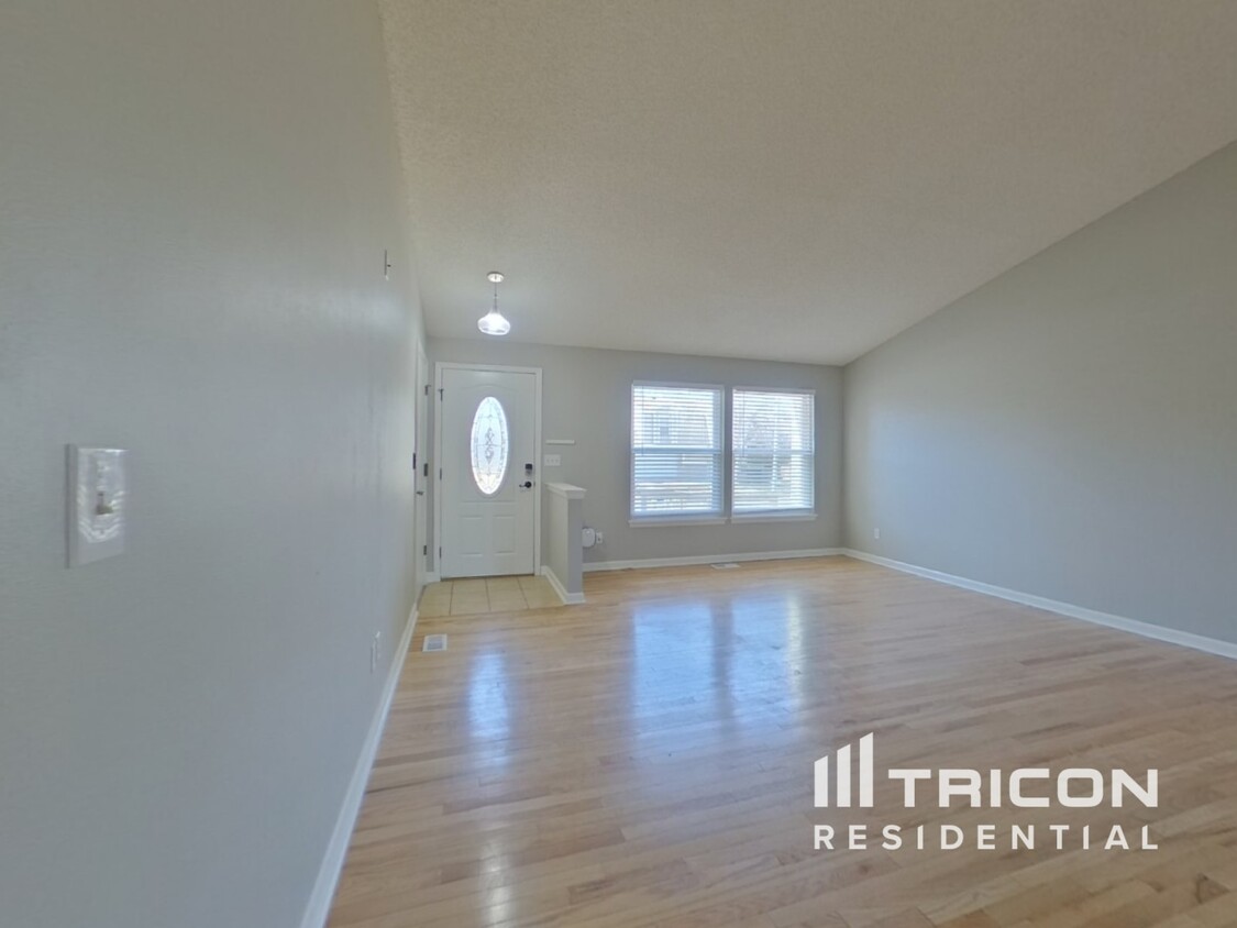 Foto principal - 5960 S Tabor St
