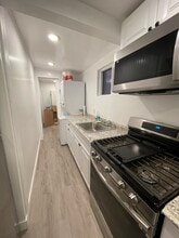 Building Photo - 2129 9th Ave