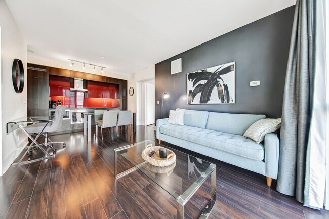 Building Photo - 300 Front St W