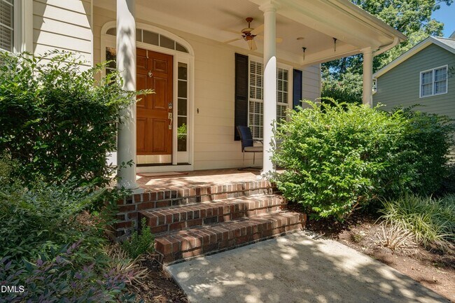 Building Photo - 117 Buckhurst Dr