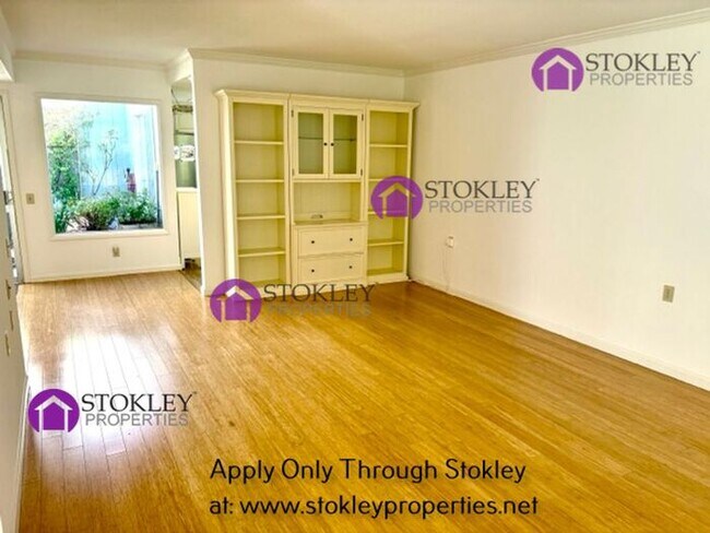 Foto del edificio - 1109 Fairlawn Ct