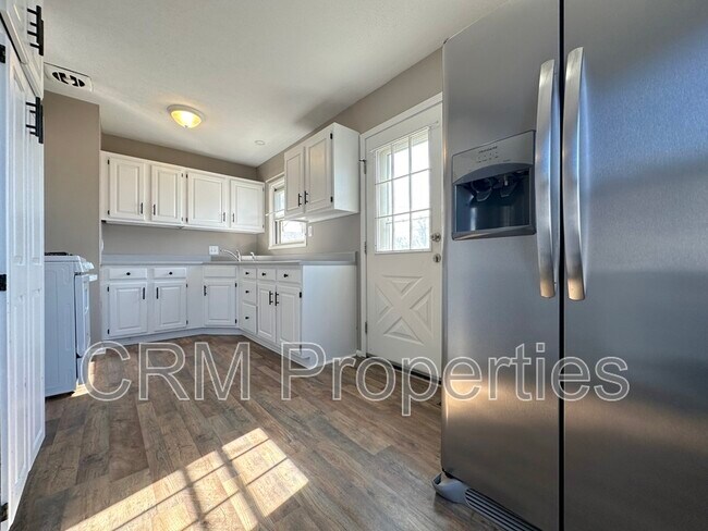 Foto del edificio - 1109 E Cornell Rd