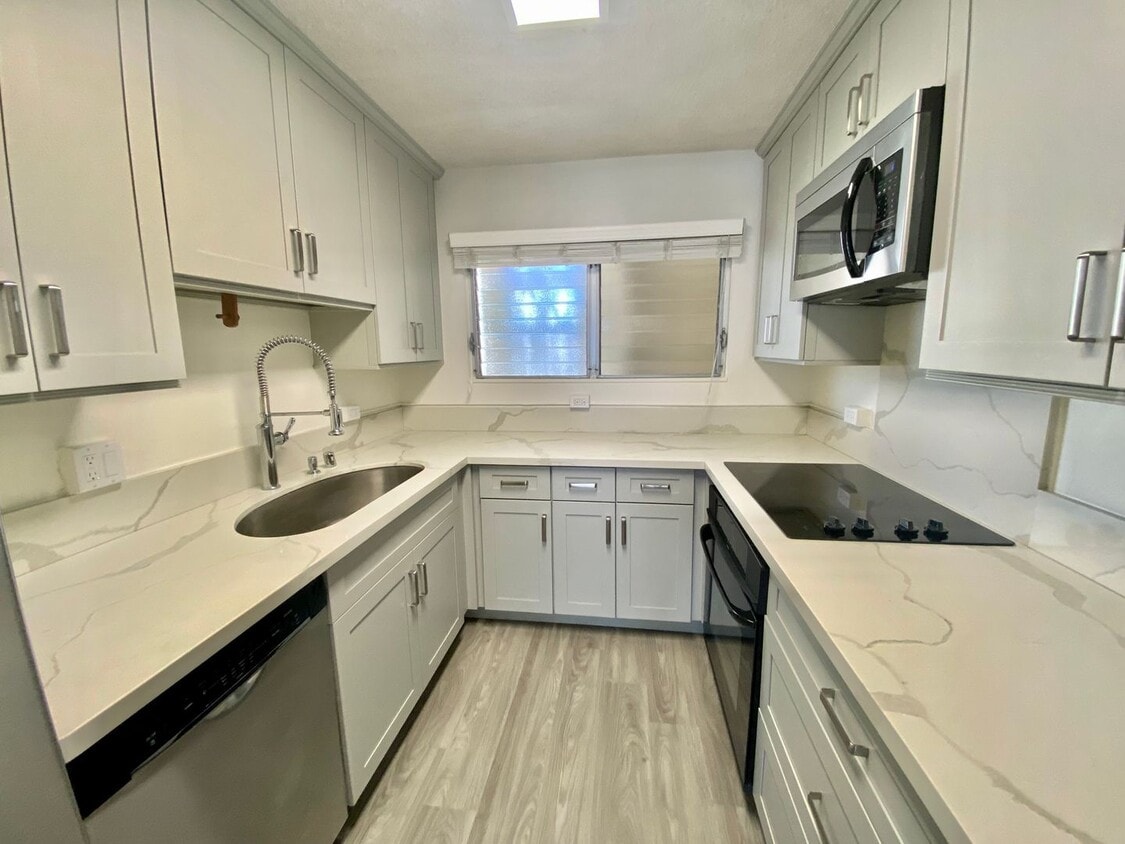 Primary Photo - RENOVATED 2 bedroom, 2 bathroom at Waipuna...