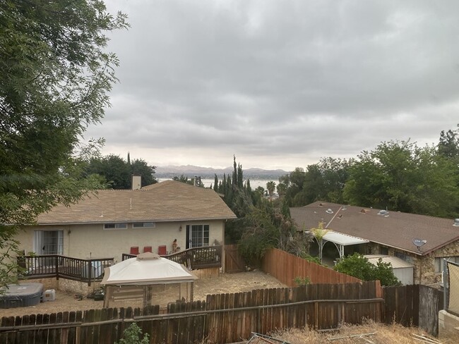Building Photo - Beautiful Lake View New Mobile Manufacture...