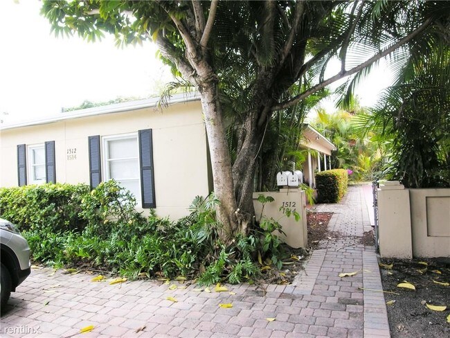 Foto del edificio - 1512 NE 5th Ct
