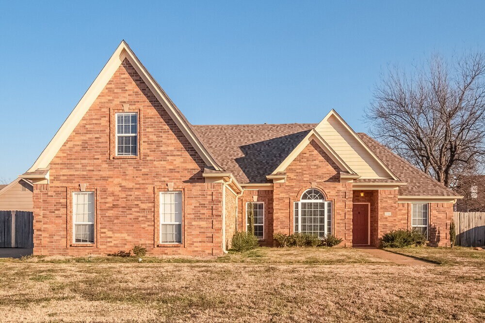 Primary Photo - 2104 Eubanks Ln