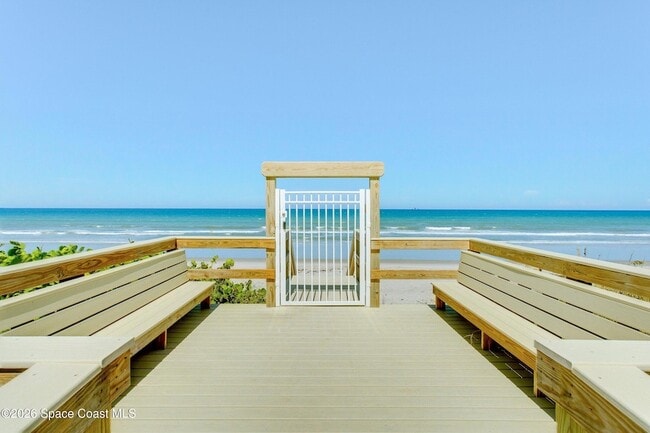 Building Photo - 403 Jimmy Buffett Mem Hwy