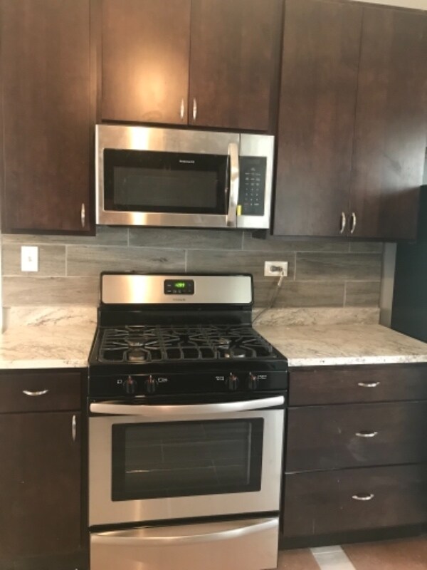 Foto principal - 5027 W Sunnyside Ave
