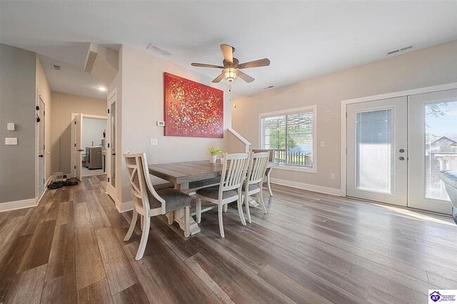 Building Photo - 1708 W Crocus Dr