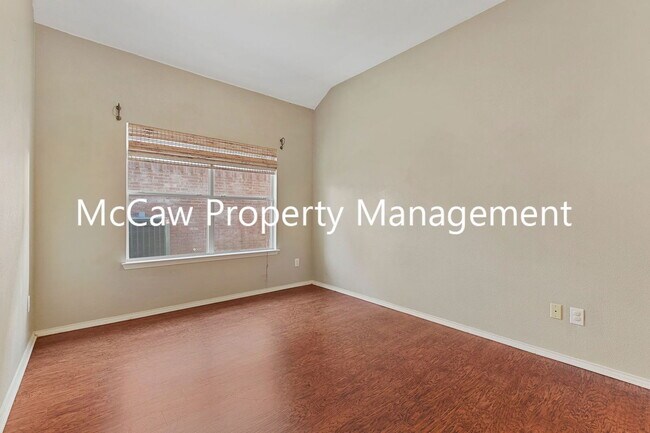 Foto del edificio - 5416 Timber Ridge Dr